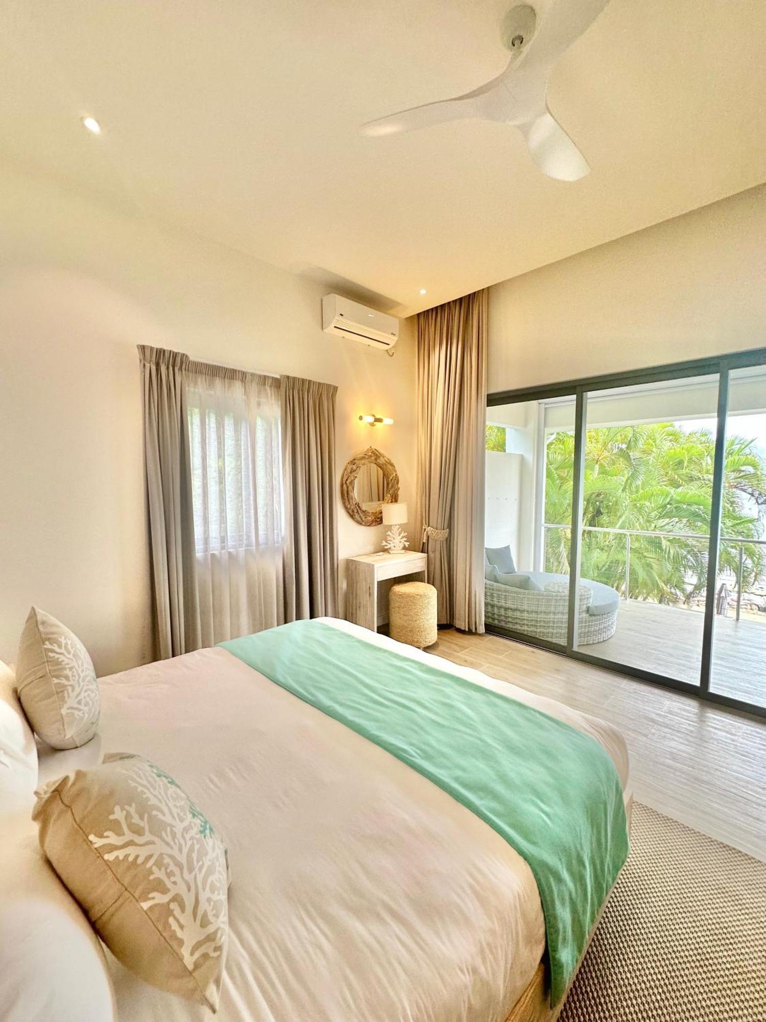 Pineapple Beach Villas Baie Lazare  Ngoại thất bức ảnh